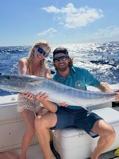Первого ваху поймали на Кайманах с Reel Addiction Charters