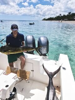 В улове у Ле-Морна после морского выхода оказалась махи-махи