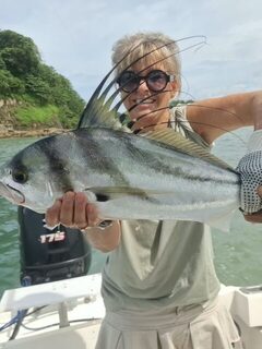 Еще одна рыба-петух с Wahoo Sport Fishing Quepos у берегов Коста-Рики
