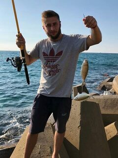 Каменного окуня в Ашдоде поймали на тигровую креветку