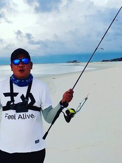 Береговая рыбалка у Bliss Dhigurah на Южном Ари, Мальдивы
