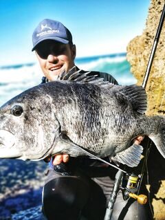 Зимний поенси в ЮАР: крупная рыба испытала шнур на 20 lb
