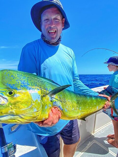 Дорадо с морских точек FAD у Эксмута в улове Peak Sportfishing