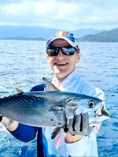 Праслин, неделя на катамаране: троллинг на бонито и макрель, джиг на груперов и барракуд