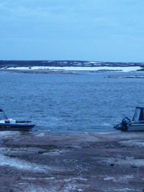 Россия, Архангельская область: поиск пятерых, ушедших на морскую рыбалку