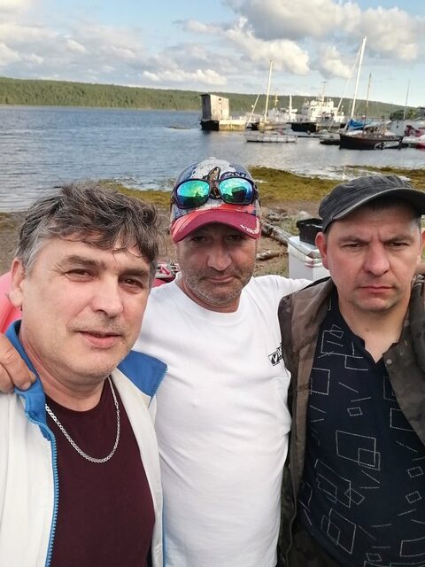 Haukka помог с вещами и выходом в море