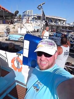 Рыбалка на солёном озере Ларнаки