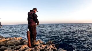Кипр - вечерний shore jigging с берега, часть 58 - сезон 2025