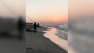 Surf fishing в Александрии, Египет