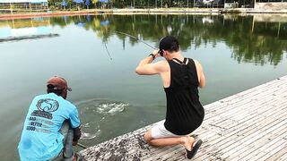 Fishing in Malaysia, KL, big grouper, vid 1