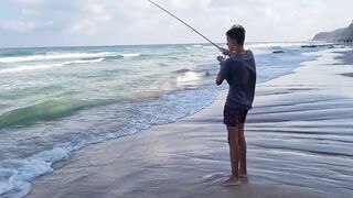 Израиль. Морская рыбалка у берега и сашими