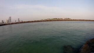 Шарджа (ОАЭ) у набережной это вообще рабочая рыбалка?