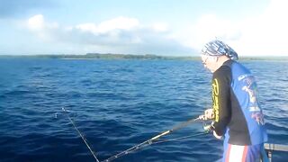 Сиаргао Филиппины морская рыбалка на рассвете и поиск свала