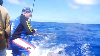 Сиаргао Филиппины морская рыбалка на рассвете и поиск свала