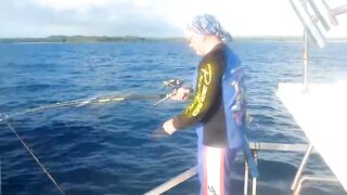 Сиаргао Филиппины морская рыбалка на рассвете и поиск свала