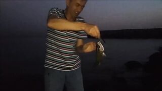 ОАЭ, Шарджа рыбалка на спининг (воблер) с берега 2018г.