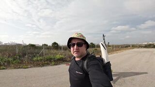 Рыбалка на волноломе возле порта Хайфы. Fishing on the breakwater near the port of Haifa.