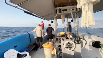40 метров у Тель-Авива - рыбалка в море в Израиле на утреннем выходе