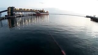 Морская рыбалка. Черное море - Туапсе. Ловля рыбы в Туапсе. Ловля с причала.