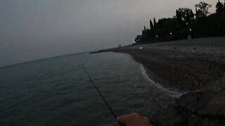Гудаута, Абхазия береговая рыбалка и первые кадры