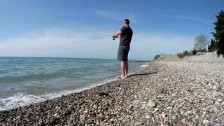 Новый Афон по береговой рыбалке на старте отпуска что взять