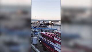 Анапская бухта, Краснодарский край рыба держится у стенок