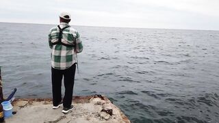 Мисхор, Крым сентябрьская рыбалка у берега улов слабый