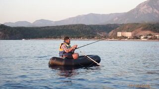 Чамьюва, Турция. Рыбалка у берега в 2018