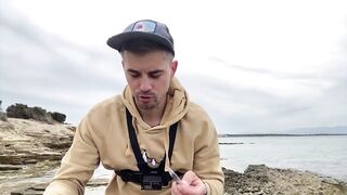 Дальян, Турция - рыбалка на Эгейском море у береговой кромки