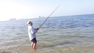 Рас-эль-Хайма, ОАЭ: морская рыбалка у береговой кромки