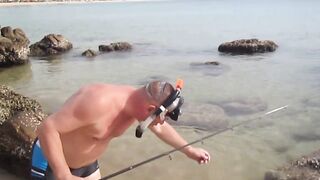 Тринкомали, Шри-Ланка выловил рыбку из Индийского океана