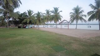 Шри-Ланка, открытое море. Морепродукты и мопедная прогулка