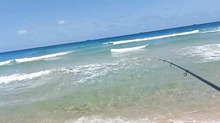 Ашдод, Израиль. Рыбалка с пляжа и кадры под водой