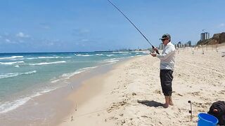 Ашдод, Израиль. Рыбалка с пляжа и кадры под водой