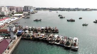 Kota Kinabalu (Кота-Кинабалу) - рыбацкая гавань с воздуха, Сабах