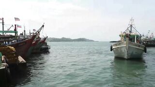 Kota Kinabalu (Кота-Кинабалу) - рыбацкая гавань с воздуха, Сабах