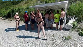 Бухта Инал - дикие пляжи и рыбалка у берега, посёлок Бжид