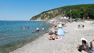 Бухта Инал - дикие пляжи и рыбалка у берега, посёлок Бжид