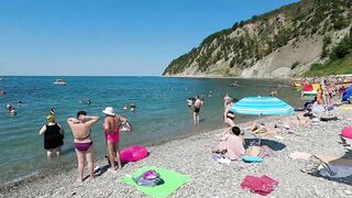 Бухта Инал - дикие пляжи и рыбалка у берега, посёлок Бжид