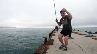 Коктебель, 2021 морская рыбалка у берега без суеты