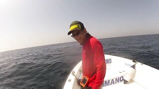 Khasab (Хасаб): команда на рыбалке у берега