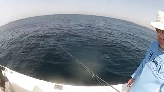 Khasab (Хасаб): команда на рыбалке у берега