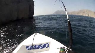 Khasab (Хасаб): команда на рыбалке у берега