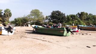 Pasikuda (Пассикуда), Шри-Ланка: пляж и жизнь рыбаков у берега