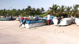 Pasikuda (Пассикуда), Шри-Ланка: пляж и жизнь рыбаков у берега