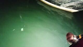 Halong Bay (залив Халонг): ночная ловля кальмара у берега