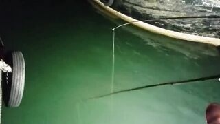 Halong Bay (залив Халонг): ночная ловля кальмара у берега