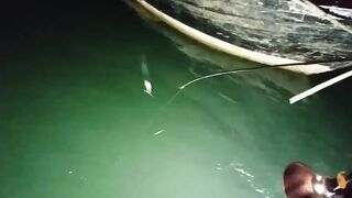 Halong Bay (залив Халонг): ночная ловля кальмара у берега