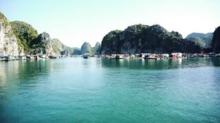 Ha Long Bay (залив Халонг, о. Cat Ba, Вьетнам): плавдеревня и рыбалка