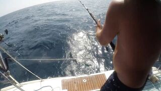 Hallaniyat Islands (архипелаг Халаният), Оман. Рыбалка у рифов и свалов.